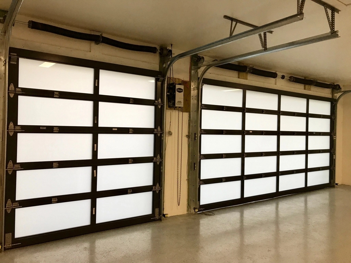 Frosted glass garage door 图6
